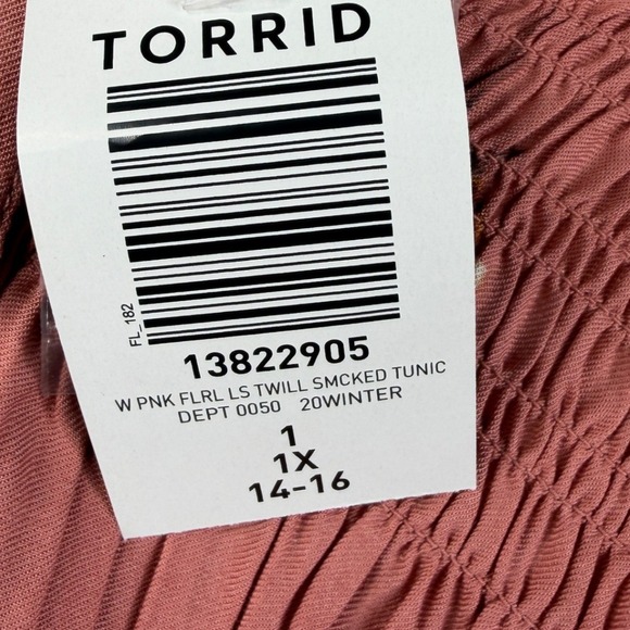 New Torrid Floral Print Smocked Long Sleeve Blouse size 1X Pink - Picture 4 of 9